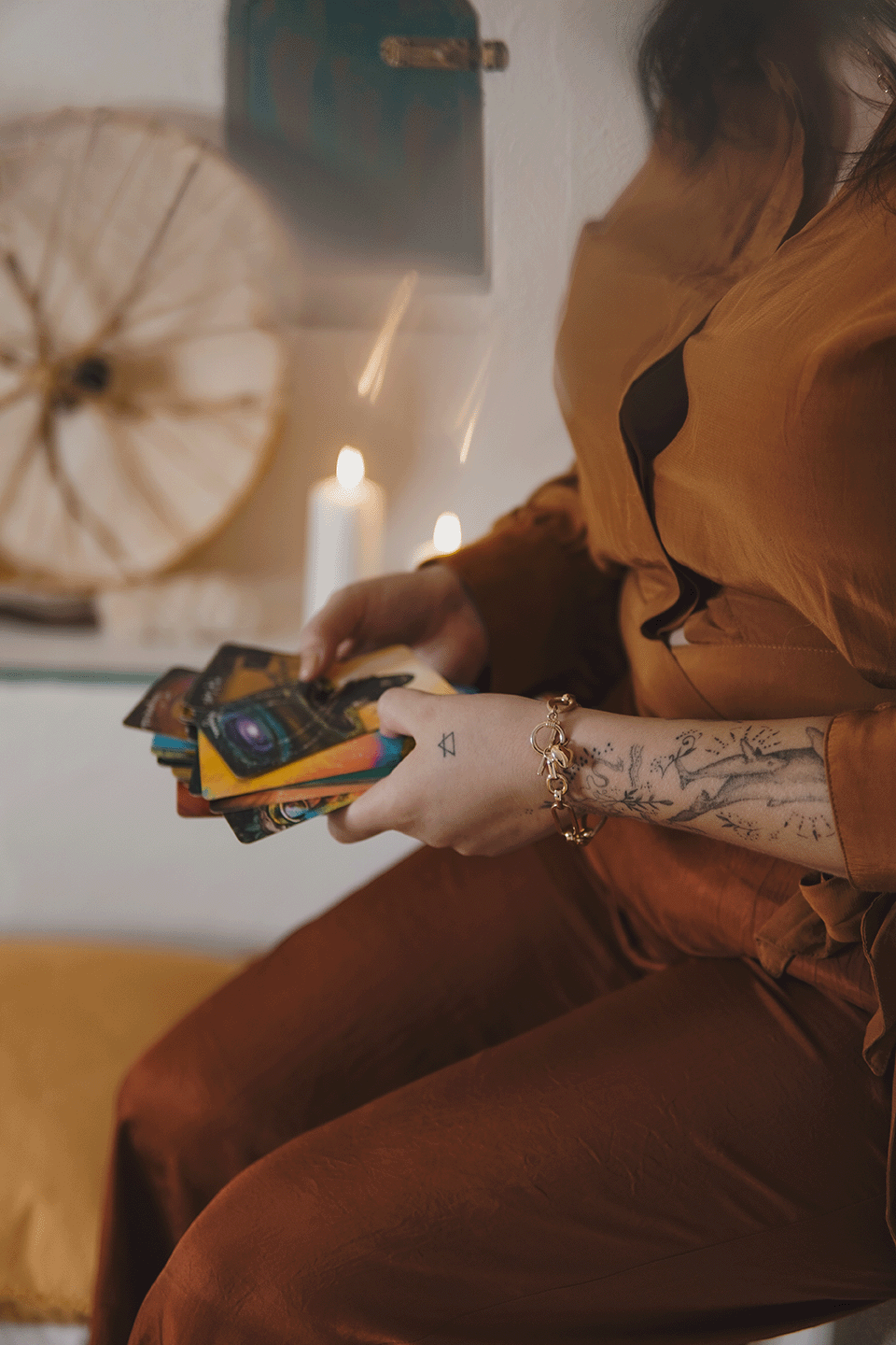 Woman sitting with a laptop, learning AI-powered business strategies through a self-paced ChatGPT mastery course.